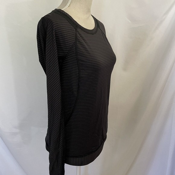 Lululemon Women's Run For Gold Long Sleeve Size 6 Stretch Black Stripe - Picture 5 of 9